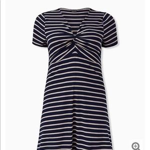 TORRID STRIPE RIB TWIST FRONT DRESS plus sz 2